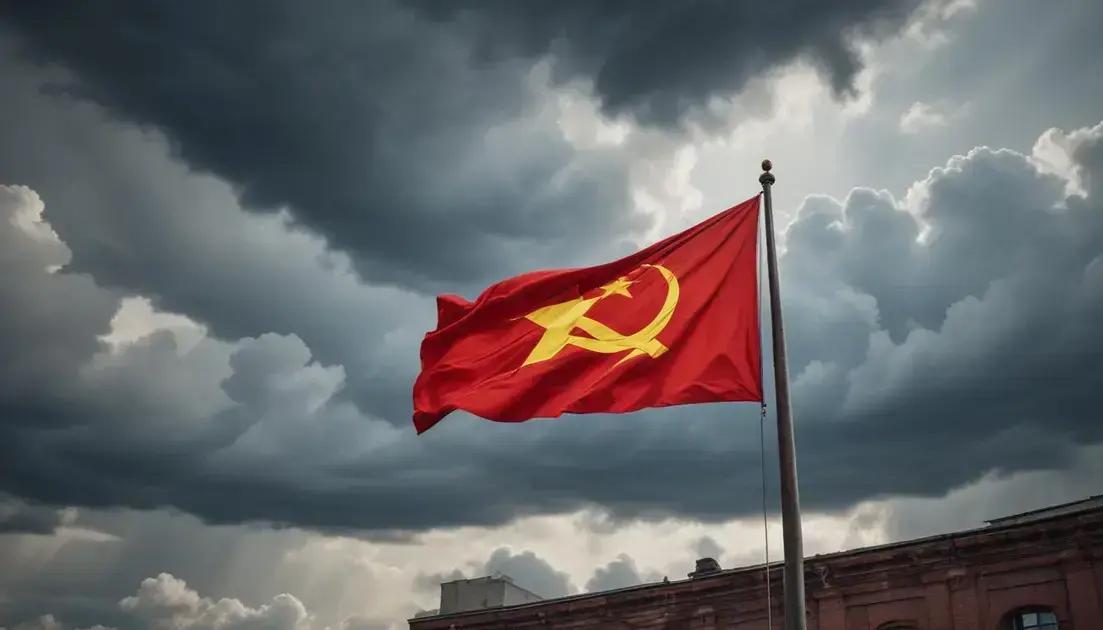 The fall of communism: the day the red flag fell